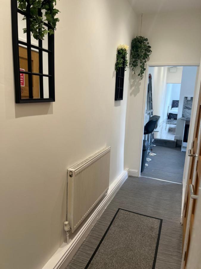 Zams Rooms Stoke-on-Trent Екстериор снимка