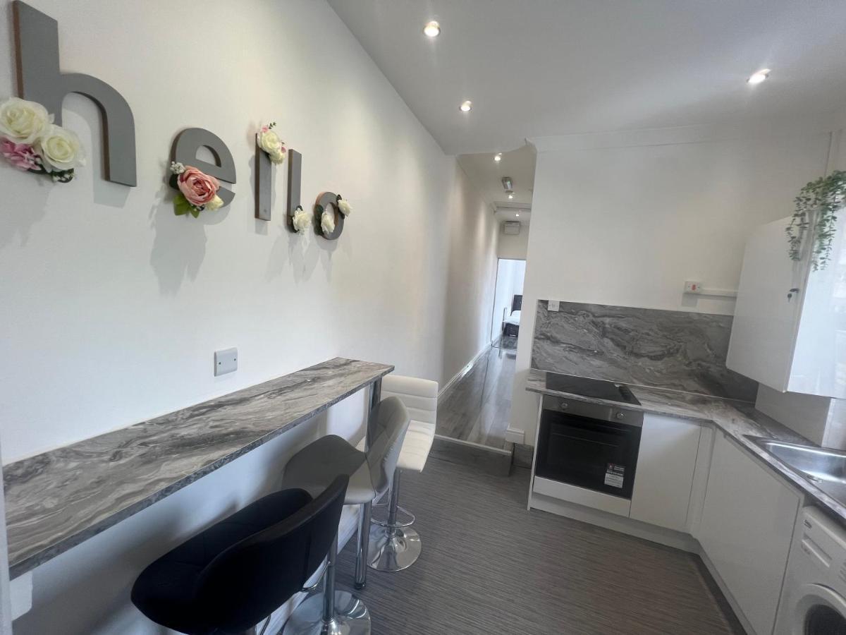 Zams Rooms Stoke-on-Trent Екстериор снимка