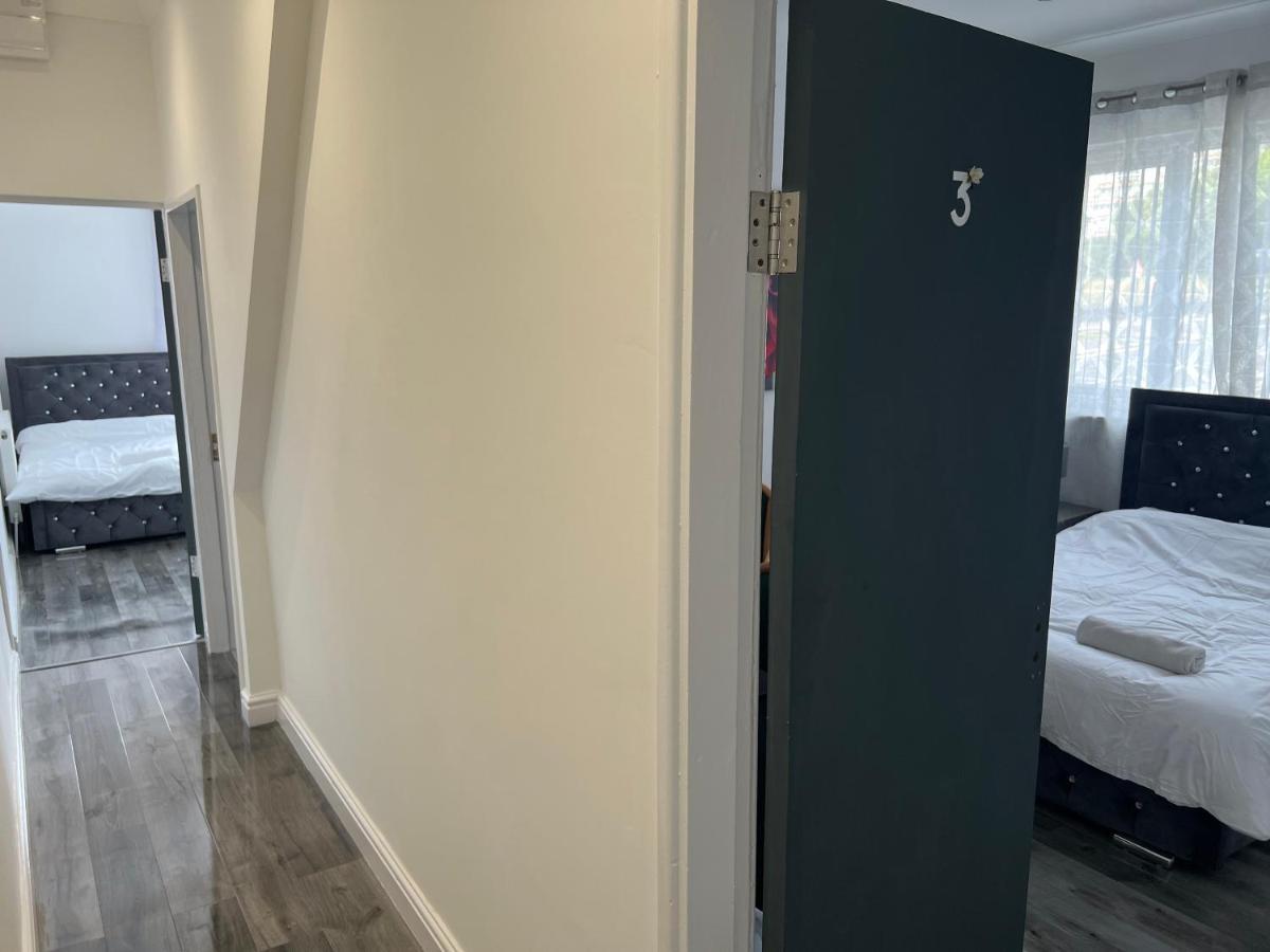 Zams Rooms Stoke-on-Trent Екстериор снимка